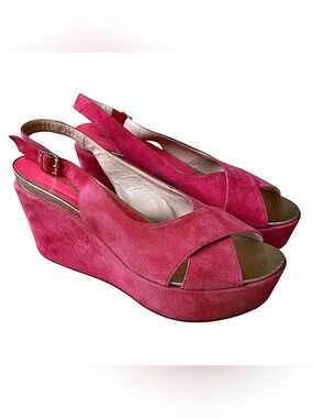 ALDO CASTAGNA Coral Pink Suede & Gold Leather Platform Wedge Sandals